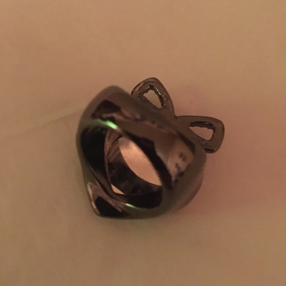 Heart ring - Picture 2 of 3